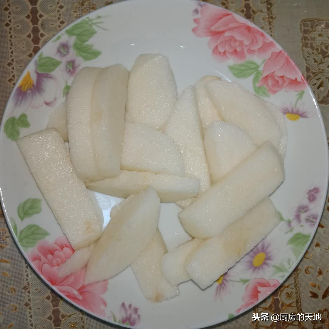 冬天天气干燥易上火多喝这碗汤,冬季感冒发烧养生汤