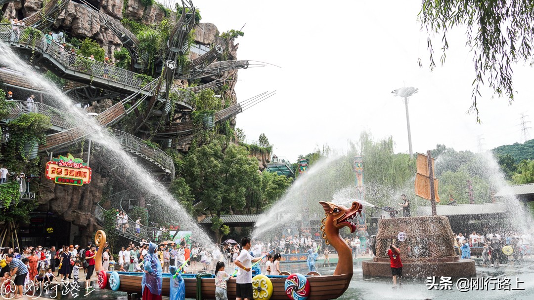 这个夏日尽情的嗨起来,这个夏天尽情玩耍