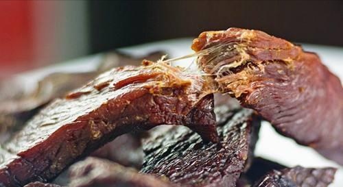 市场上的假牛肉怎么制成的,一整块的牛肉能造假吗