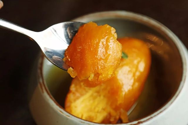 王思聪在杭州打卡的日料店,王思聪总是打卡的烤串店