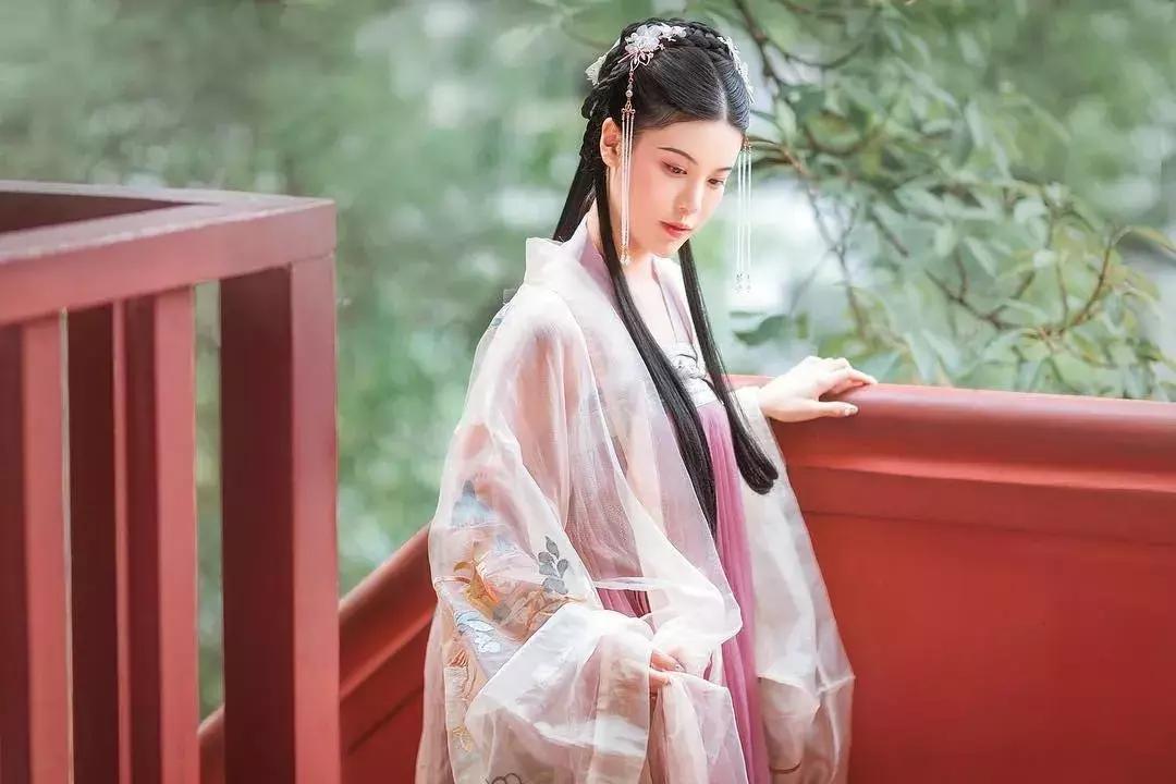 香港港姐冠军2019,2020港姐冠军体态