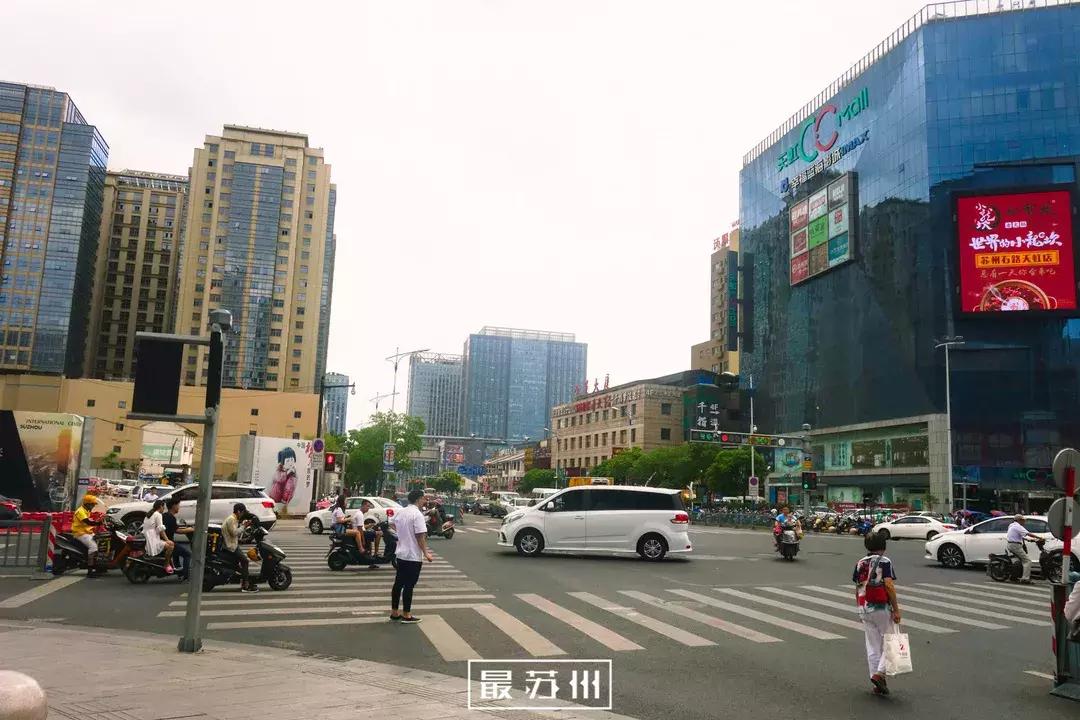 12个出口逛懂石路