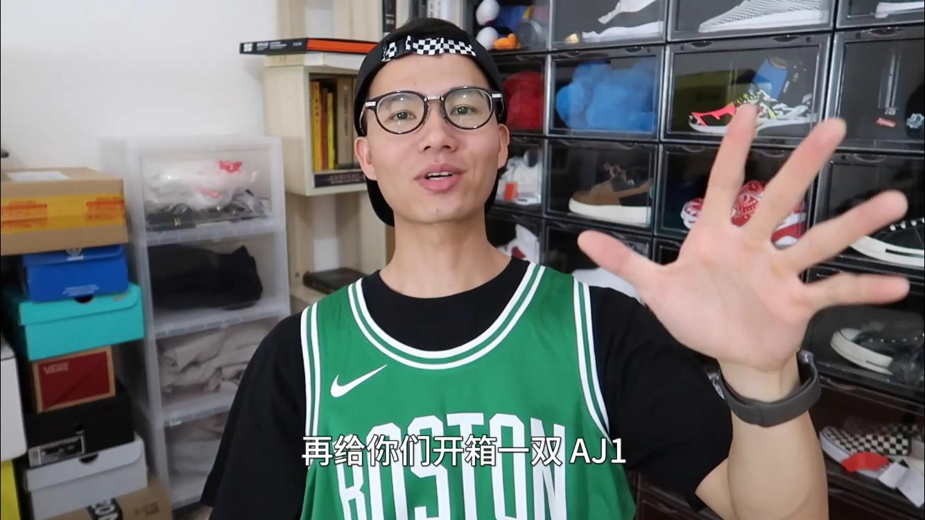 aj1黑黄脚趾低帮二手行情,aj1新款黑红脚趾值得买嘛