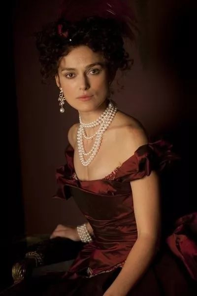 戴上珍珠发夹就是小仙女,当女人戴上眼镜