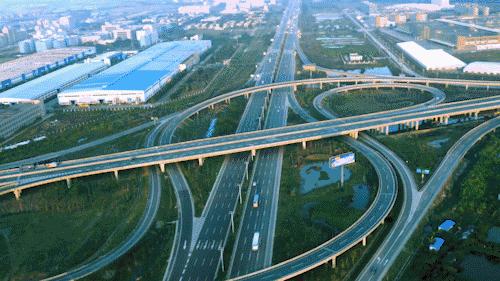 珠海在大湾区的位置,珠海是大湾区核心城市