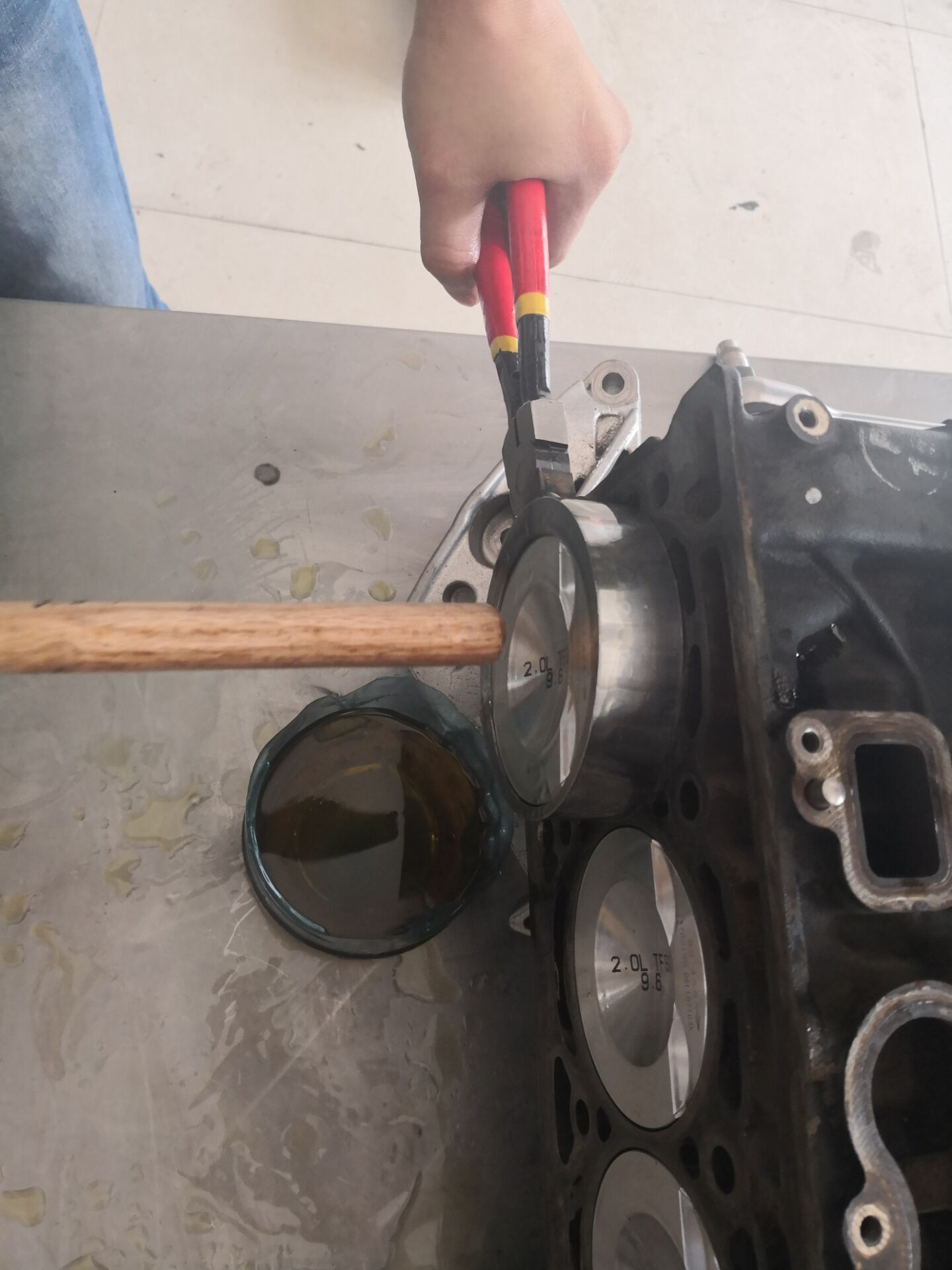 尚酷rea211烧机油吗,尚酷2.0烧机油能修好吗