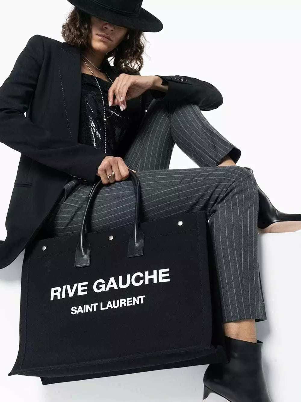 今年最流行最实用最能装的包包……竟然是购物袋？