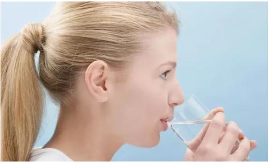 铁过敏引起的皮肤瘙痒用什么药,皮肤瘙痒过敏警惕4种疾病