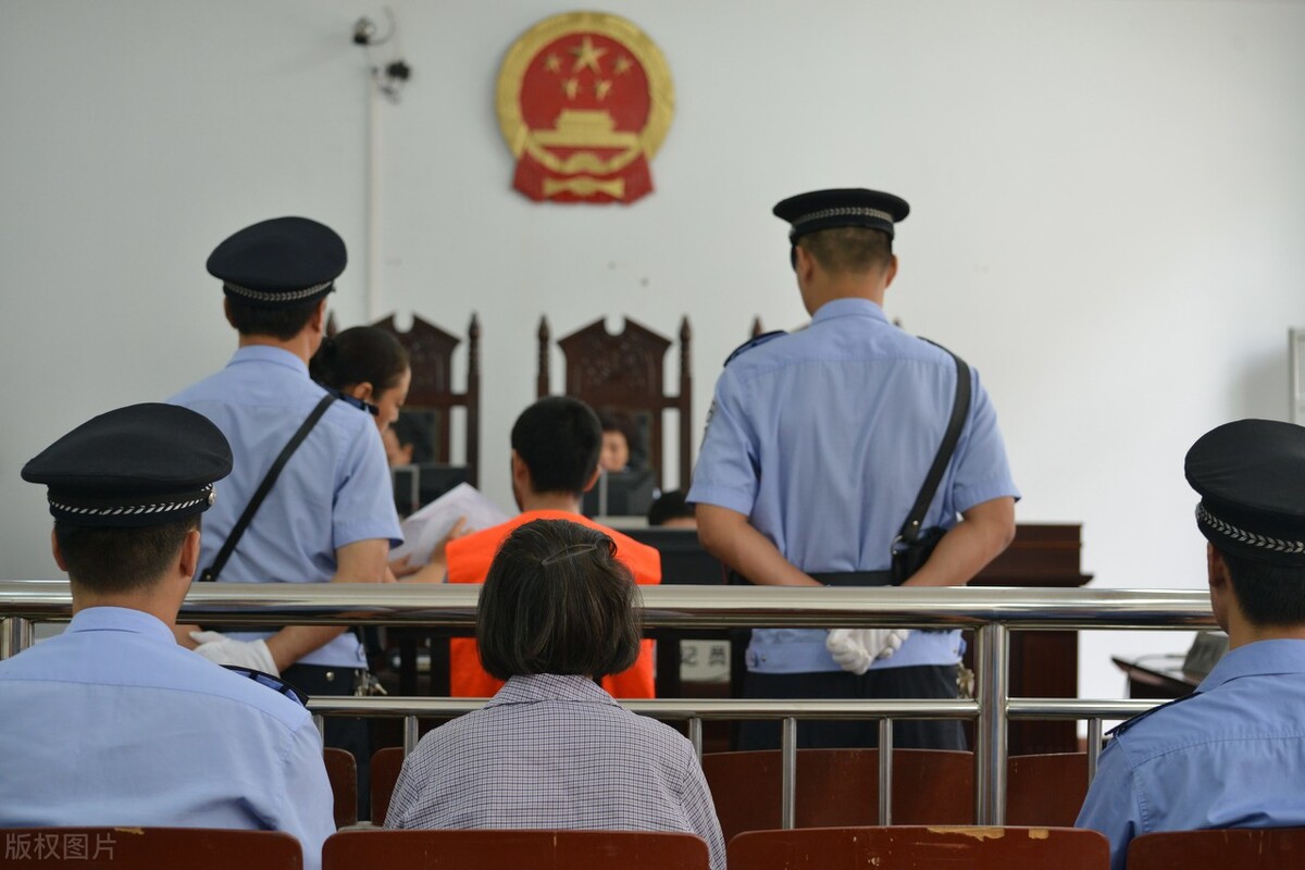 丈夫将妻子割喉获刑,湖南男子离婚将妻子刺死后续