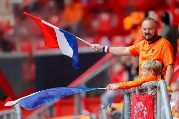 欧洲杯帽子戏法,欧洲杯决赛梅开二度