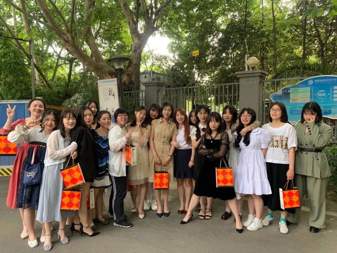 盐外课,盐溶解幼儿小班教案