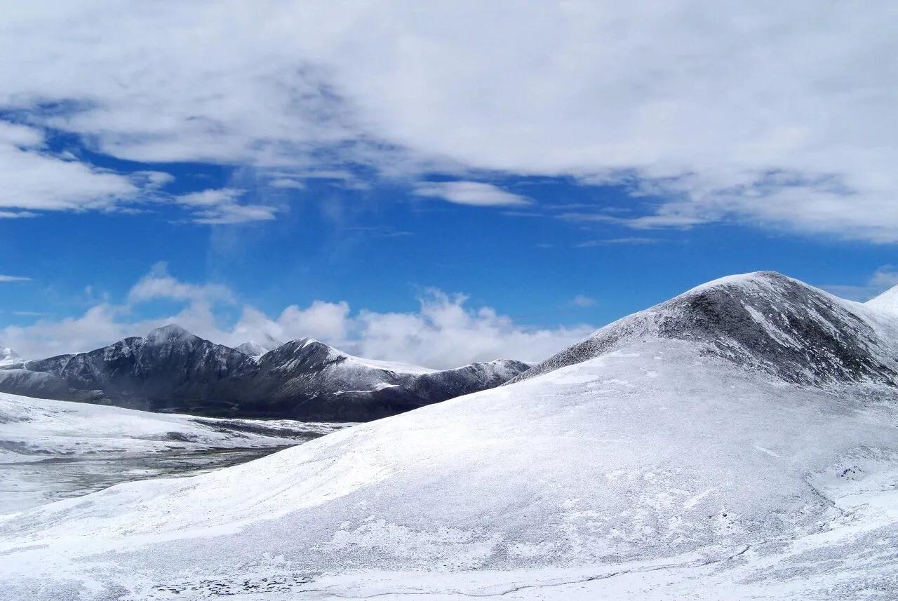 中国唯一不收费的高速公路,中国旅游风景最好的四条高速
