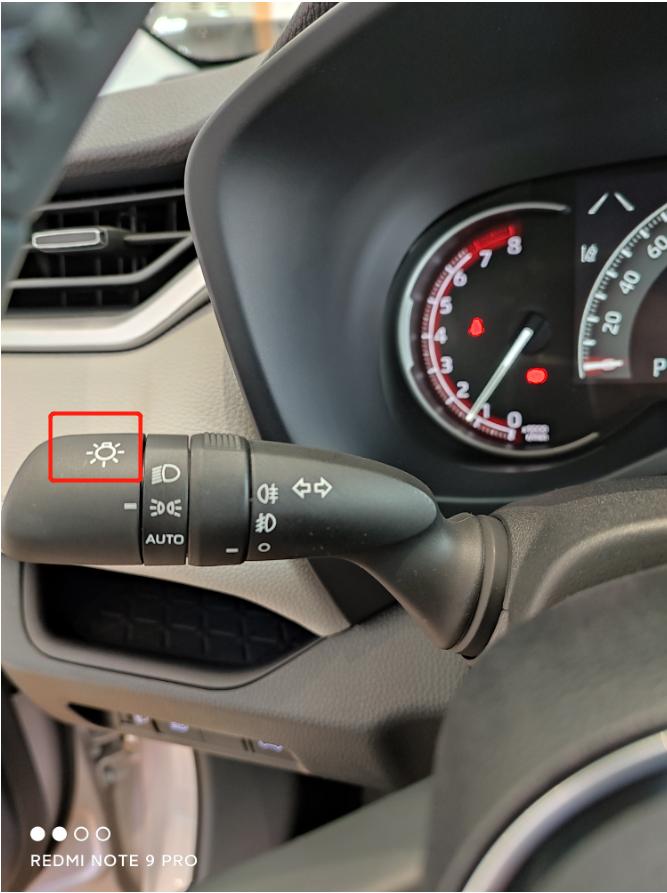 解读各种车灯的正确用法,车灯的正确操作方法千万不要错了