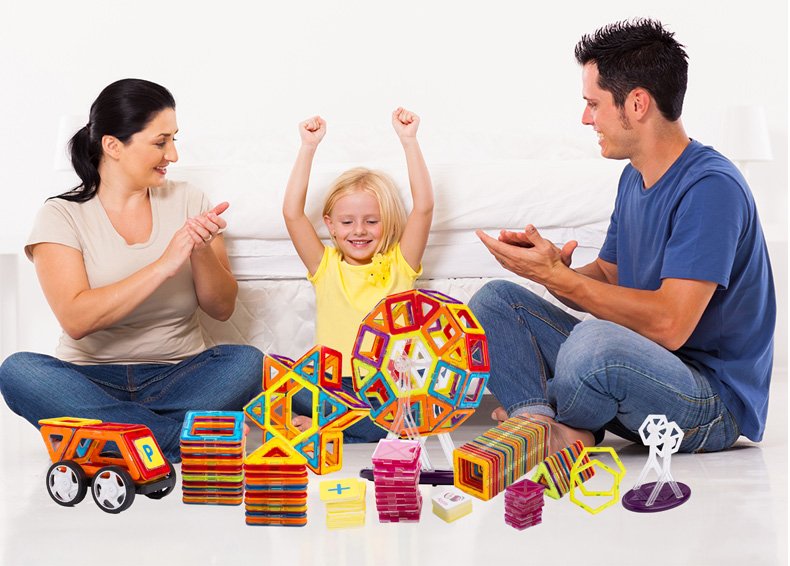 孩子无理哭闹家长正确做法,怎么应对孩子无理取闹的哭闹