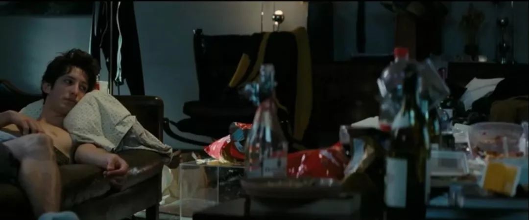 最开放的法国人，两性关系底线在哪里？这部爱情电影也是喜剧片