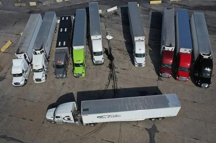 缇庡浗娓彛鎷ュ牭,姹備汉涓嶅姹傚繁璺啀闅句篃瑕佽蛋涓嬪幓