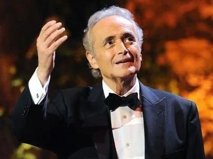 世界三大男高音纪念帕瓦罗蒂,世界著名男高音帕瓦罗蒂舞台风采