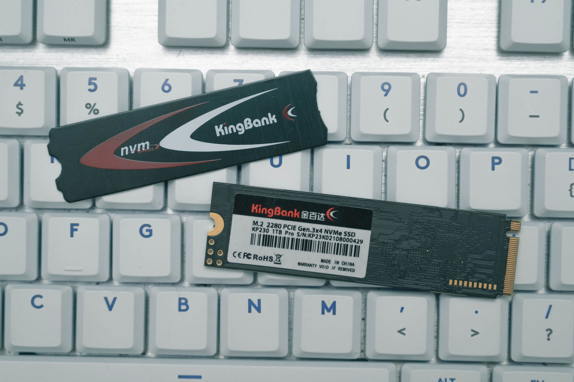 金百达固态kp230和kp200pro区别,金百达kp230pro512g拿什么可以代替