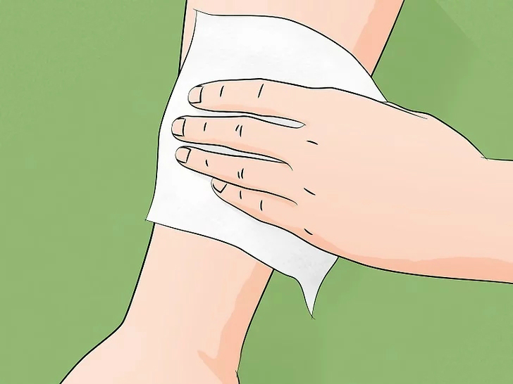 怎么护理洗纹身后的疤,如何保养刚纹的纹身