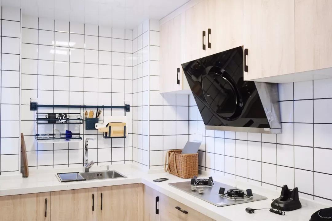 厨房台面什么颜色耐用好看,厨房台面哪种材料最耐脏