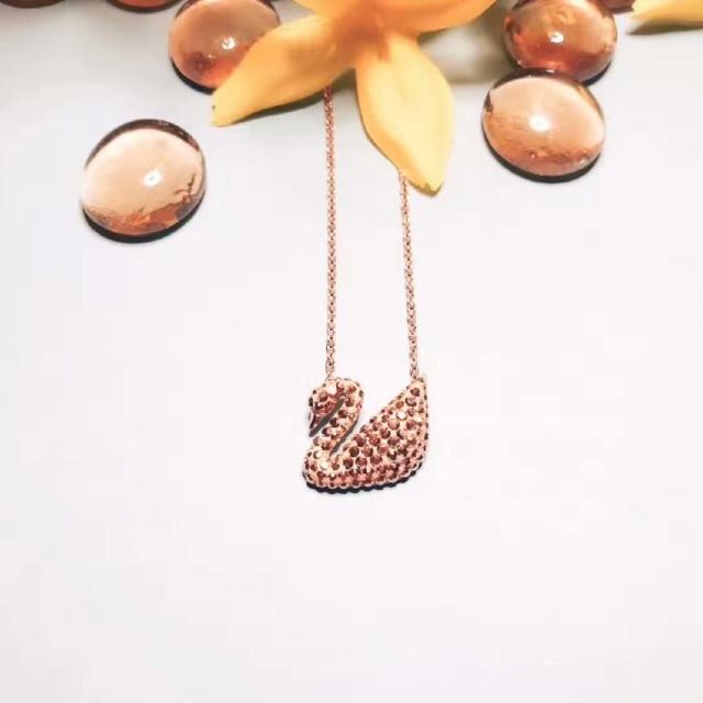 施华洛世奇天鹅项链怎么查询真假,施华洛世奇天鹅项链材质是银吗