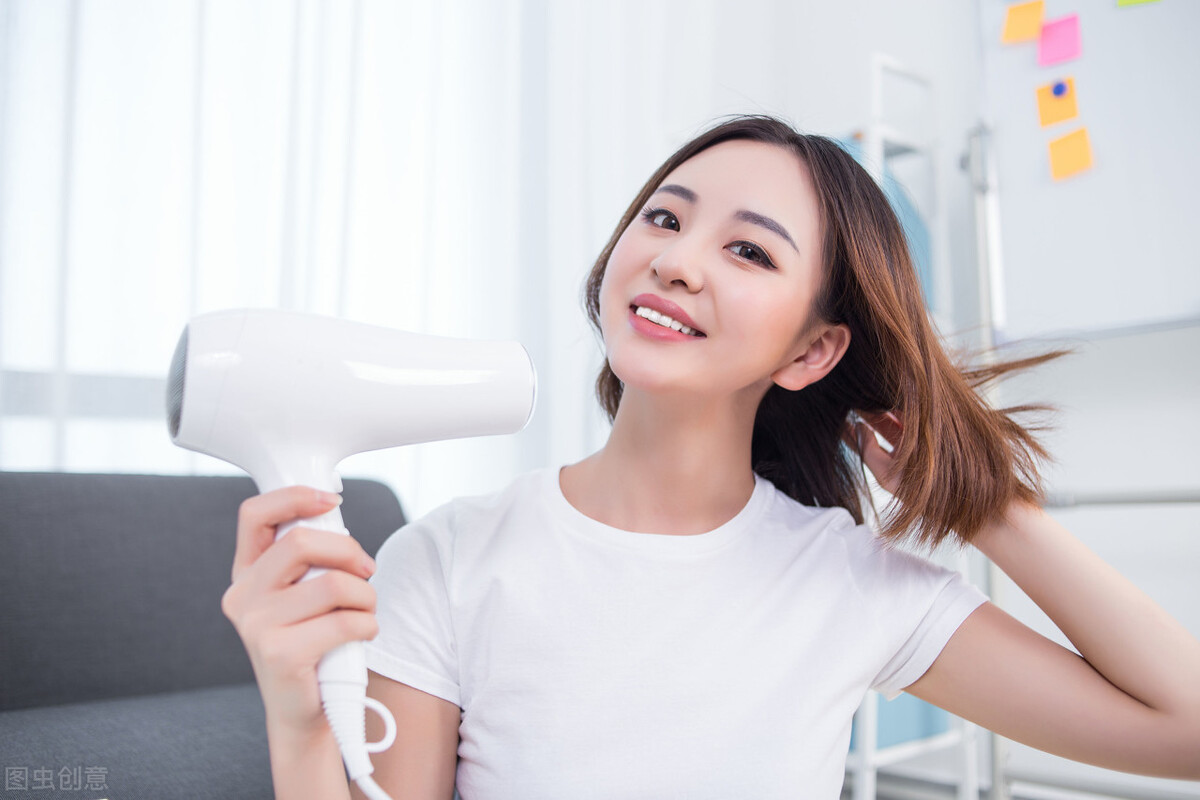 染过的头发用什么洗头掉色快,刚染的头发用什么洗头掉色最快