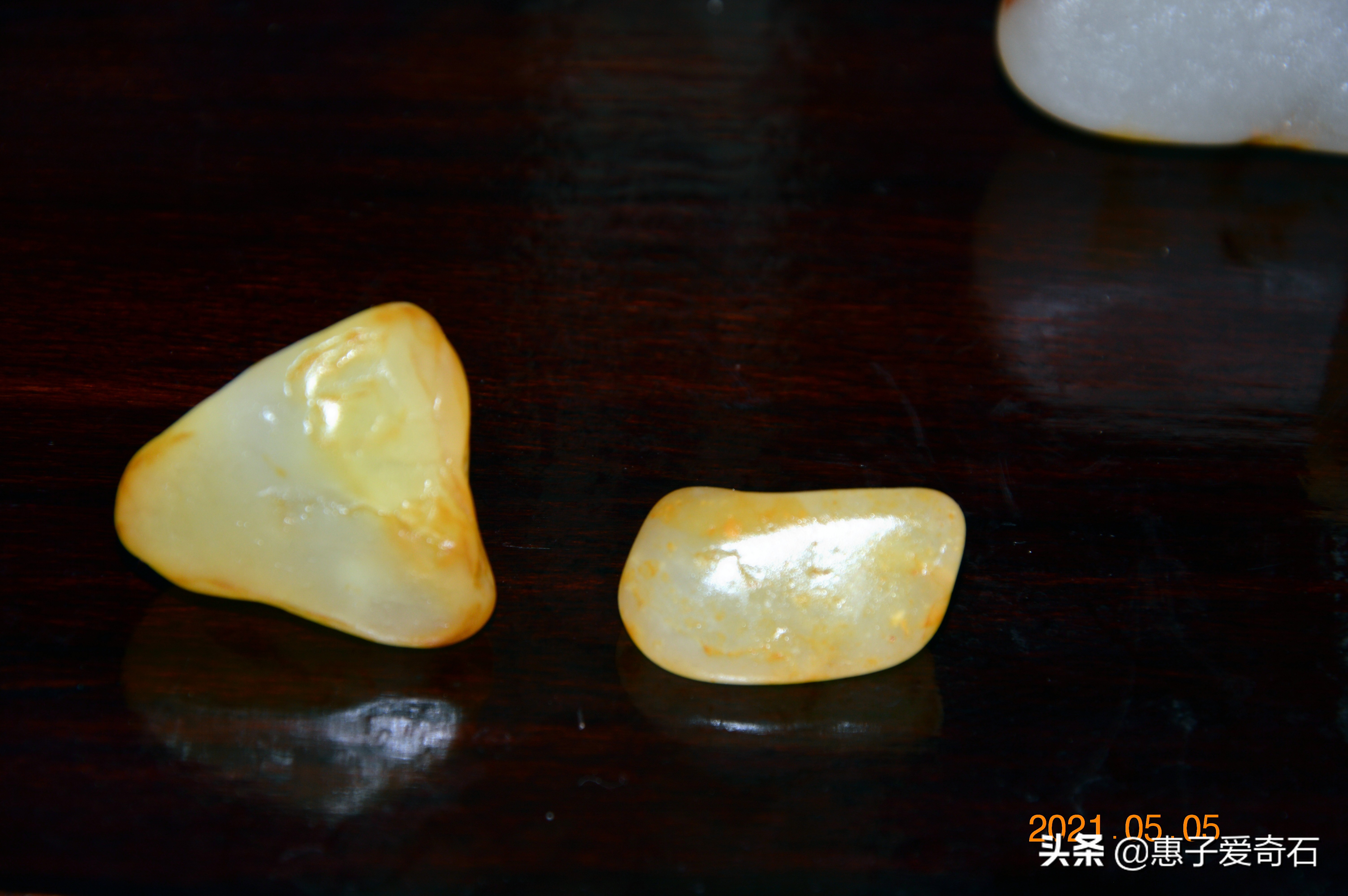 纯正的黄龙玉玉石手串,黄龙玉在玉石中排第几位