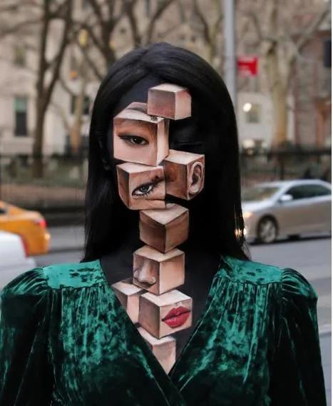 她在画画,神奇的视觉错觉画画