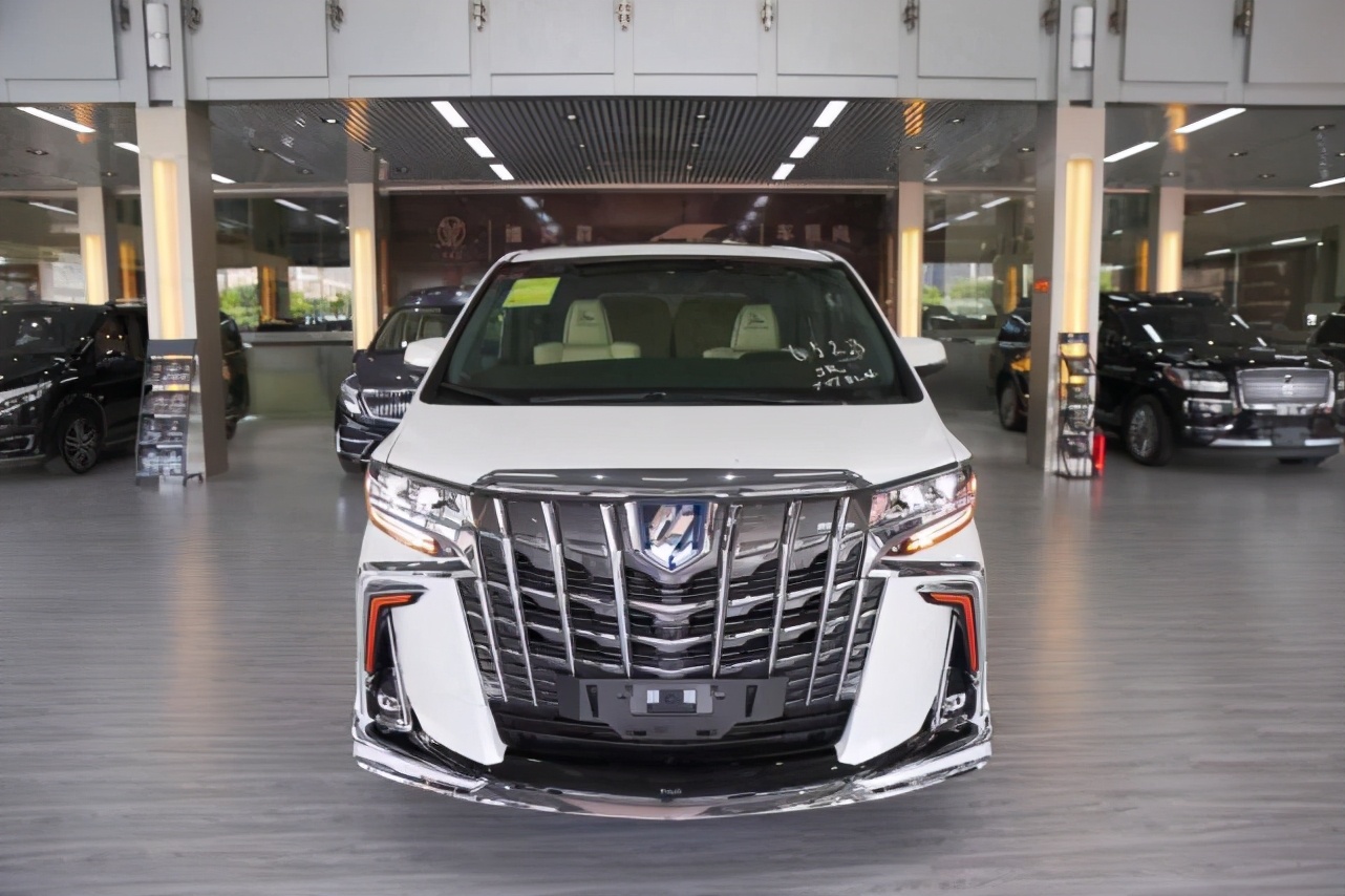 卖广汽m8多少价位,传祺m8和奥德赛家用怎么选