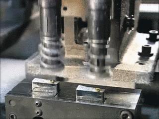 zippo打火机制造全过程,男生喜欢什么样的zippo打火机