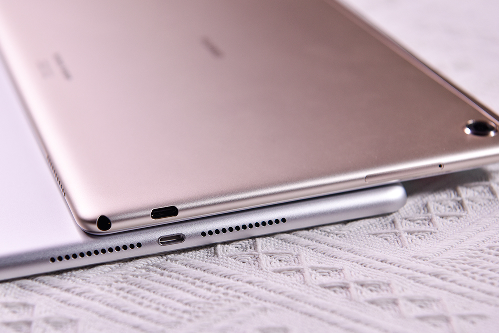 华为m5平板和ipad平板区别,华为平板m5青春版和电脑版区别