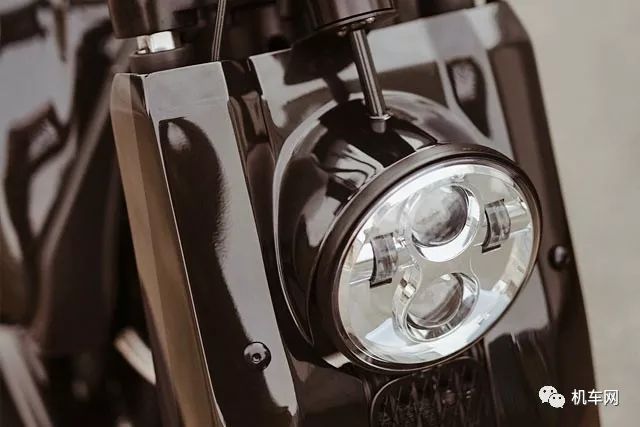 改装师!还我蓝天白云标的宝马