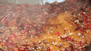 独家揭秘20年卖了两百多万只鸡的老板,到底有什么特异功能!