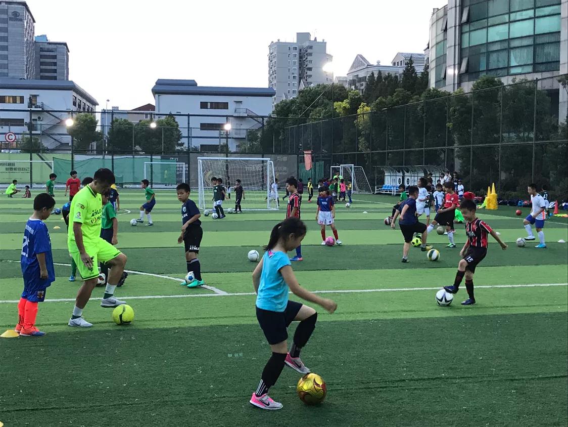 她，来过他的绿茵场