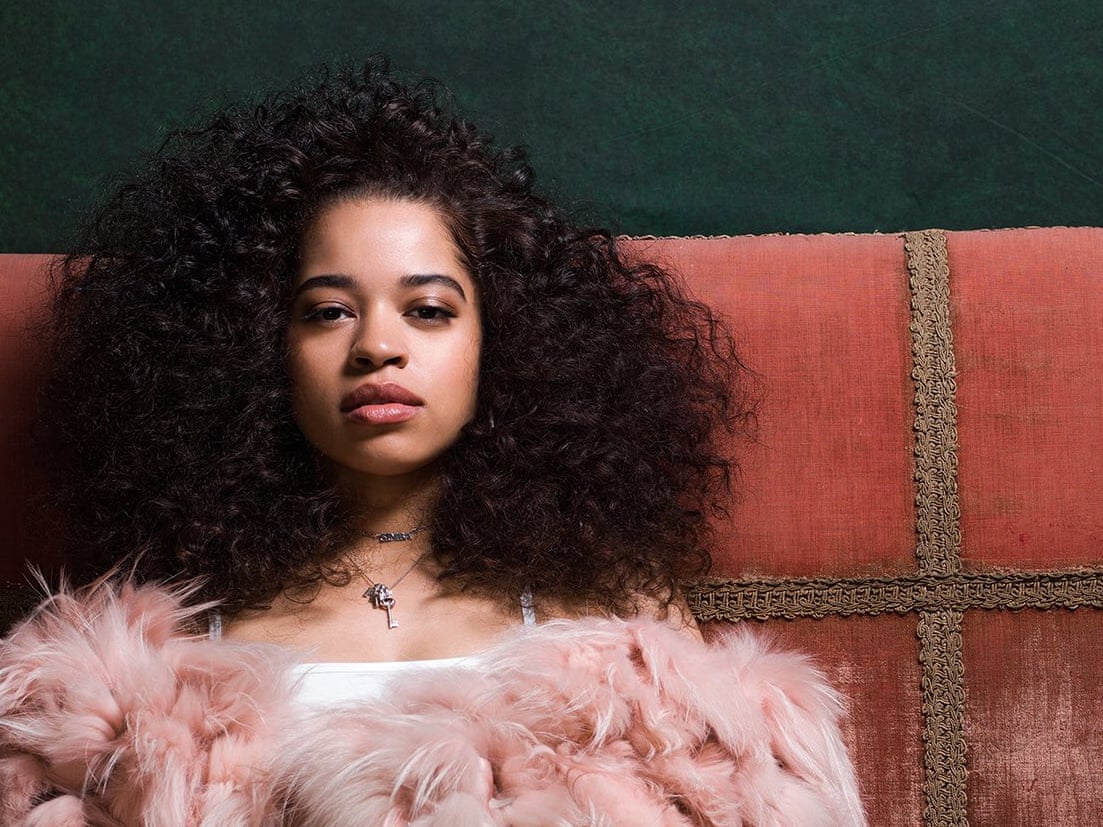 蕾哈娜同款文胸,维密大秀歌曲现场蕾哈娜