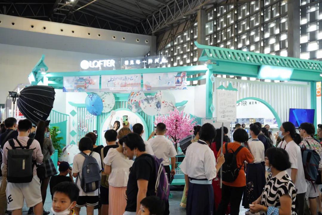 年轻人最隐秘的兴趣聚集地，被我们找到了