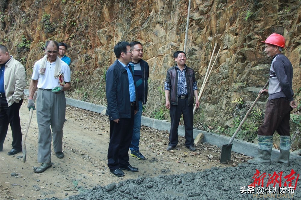 待到山花烂漫——追记“最美扶贫书记”黄诗燕