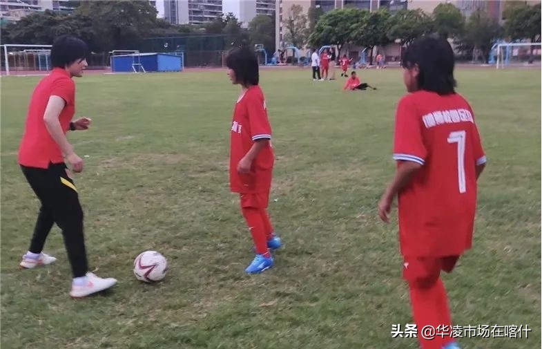 新疆伽师初中男子足球队,新疆伽师足球