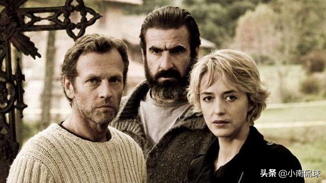 曼联国王坎通纳,曼联国王坎通纳被铲倒