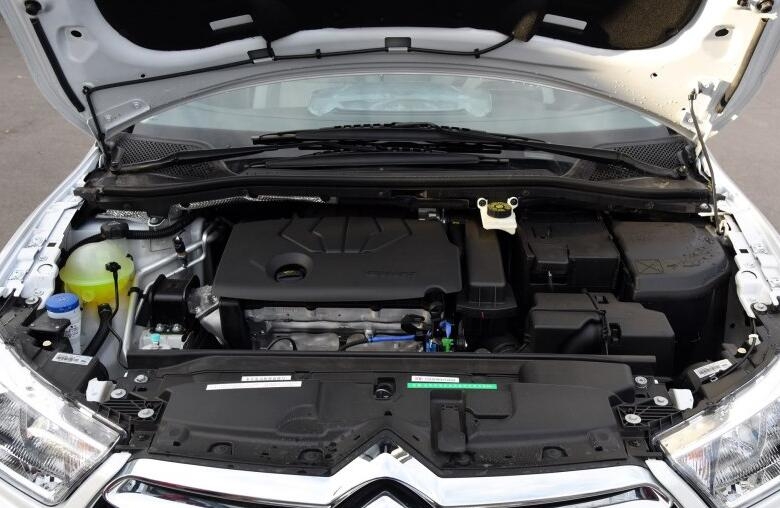 2012上牌的蒙迪欧致胜是哪一款,蒙迪欧致胜好还是七代雅阁好