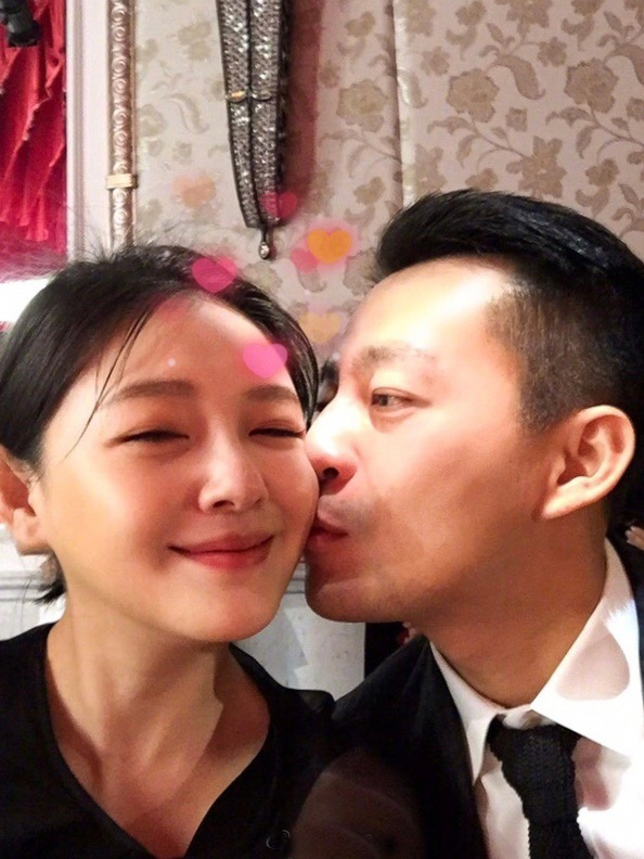 汪小菲晒儿子正面照，3岁汪希箖穿T恤可爱，长腿随爸，长相随大S