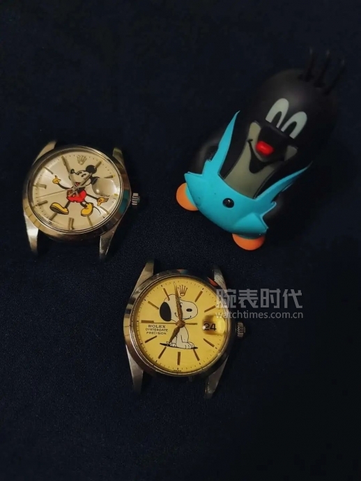 网友晒自己微信好友数量,网友晒1300手表