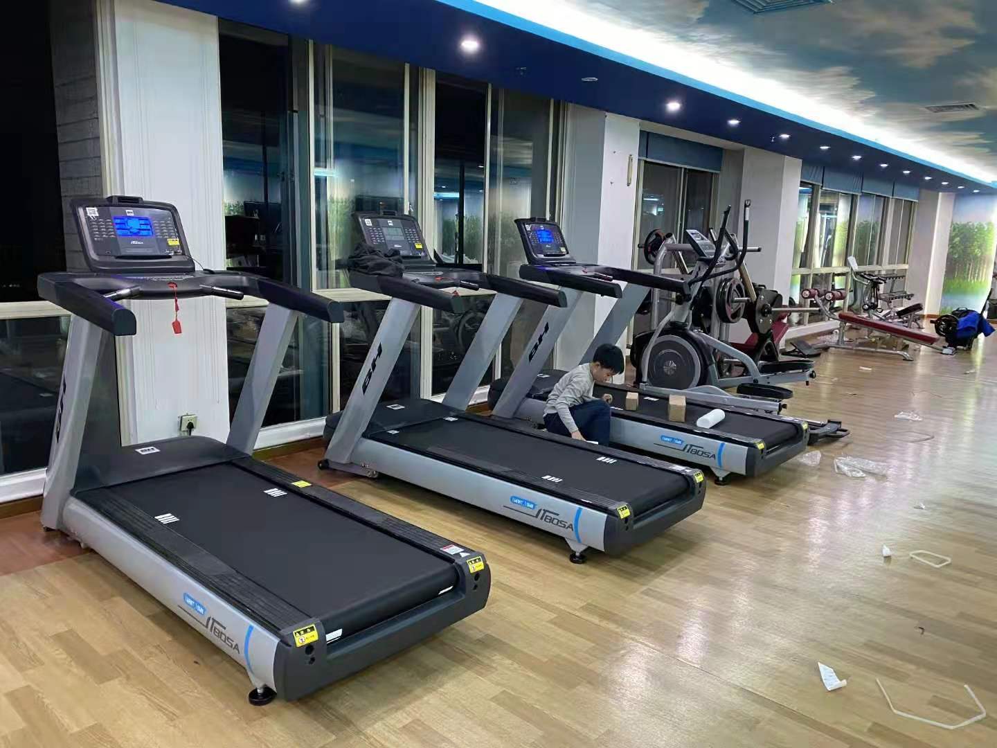 健身房大件健身器材一览表,健身房买什么健身器材比较好