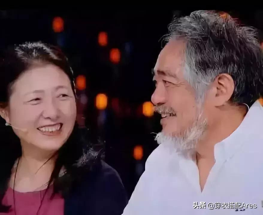 62岁神仙爱情”爆红网络​：我，一生只做一件事，一生只爱一个人