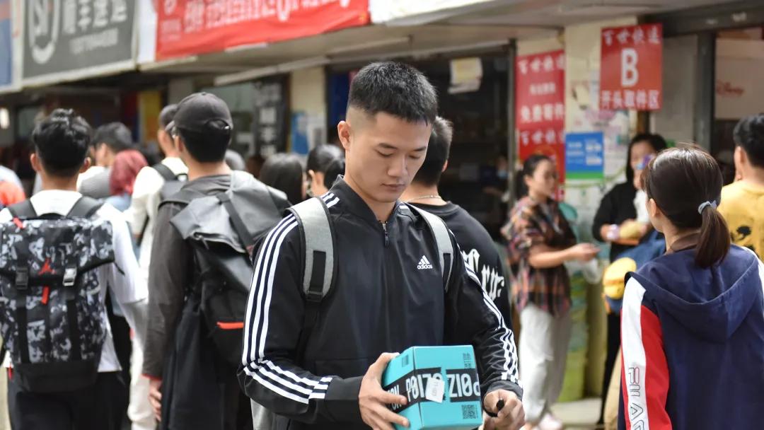 年轻人以贷养贷,以贷养贷现在年轻人的现状