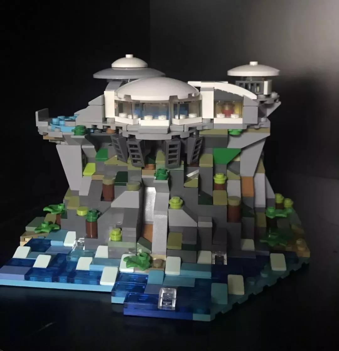 LEGO乐高MOC作品欣赏:第一滴血及其他,春天就该来点绿?