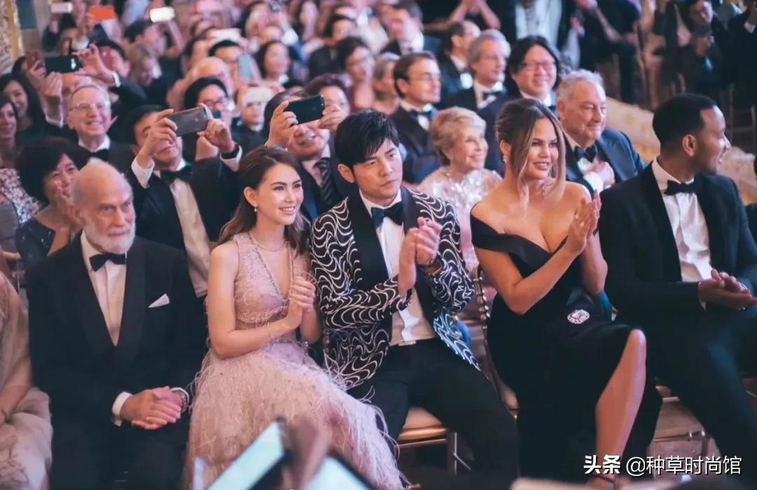 各大明星结婚的婚纱,2019明星婚纱