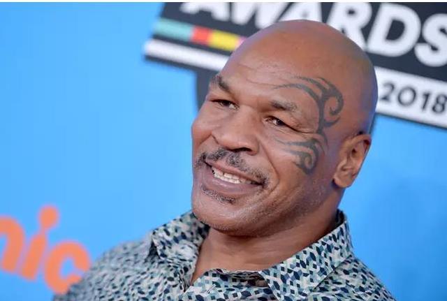 裸拳赛事向泰森报价1.4亿元，教练阻止：不戴拳套泰森会杀死对手