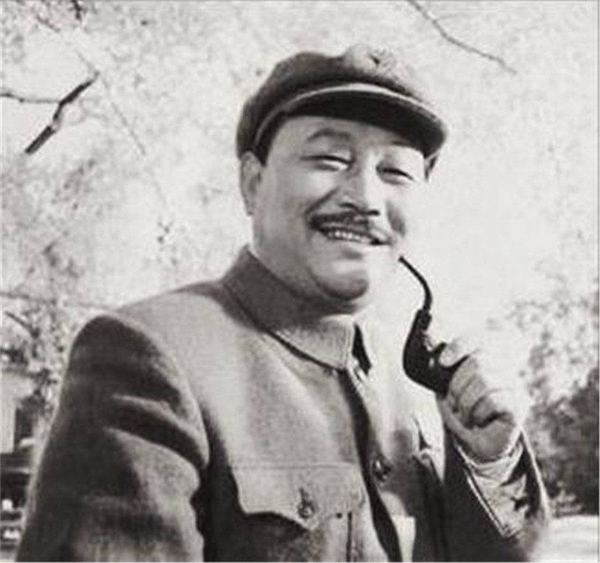 *小平邓**请贺龙担任国家体委主任，贺龙犹豫良久：毛主席的意见呢？