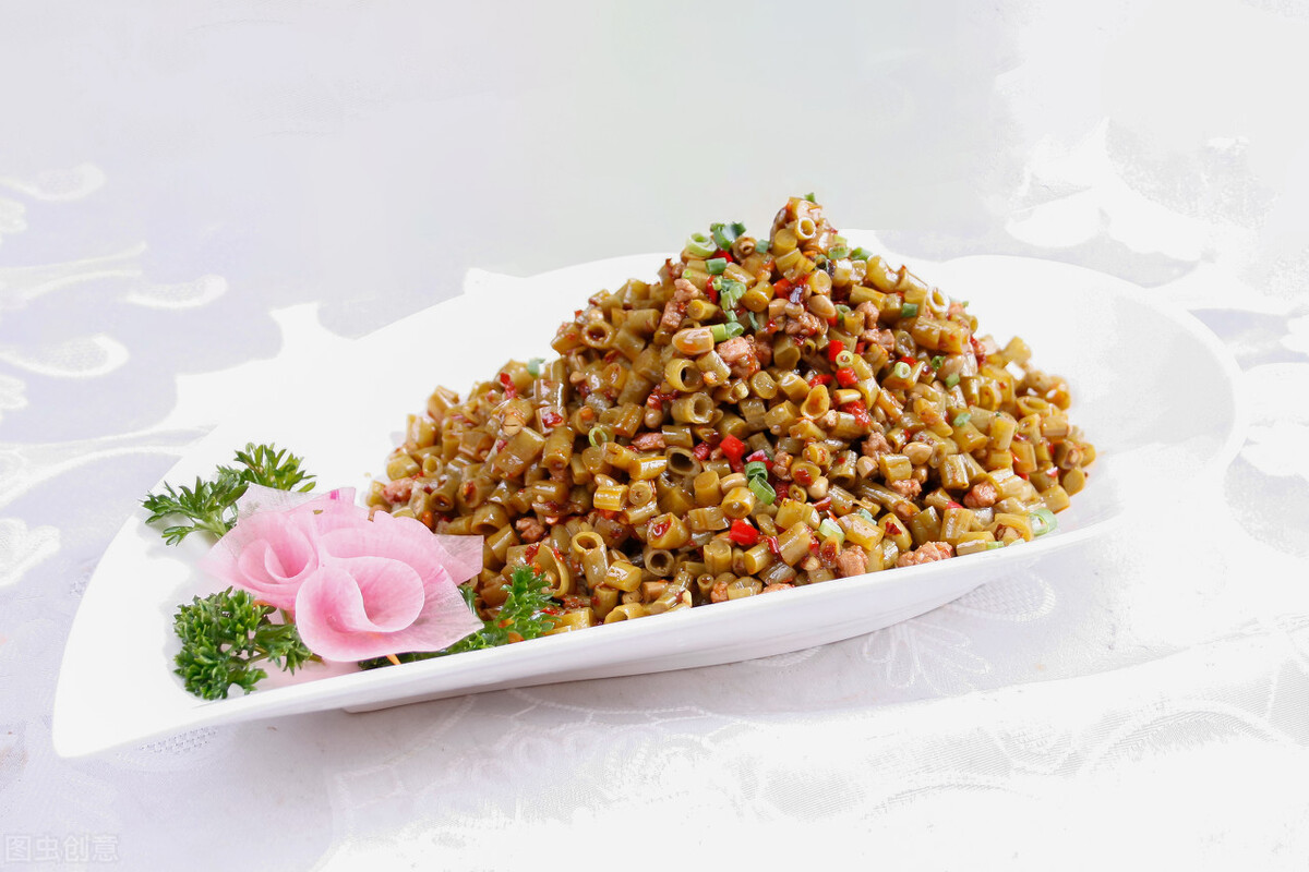 酸豆角泡太咸了怎么去咸味,酸豆角太咸了怎么去咸味